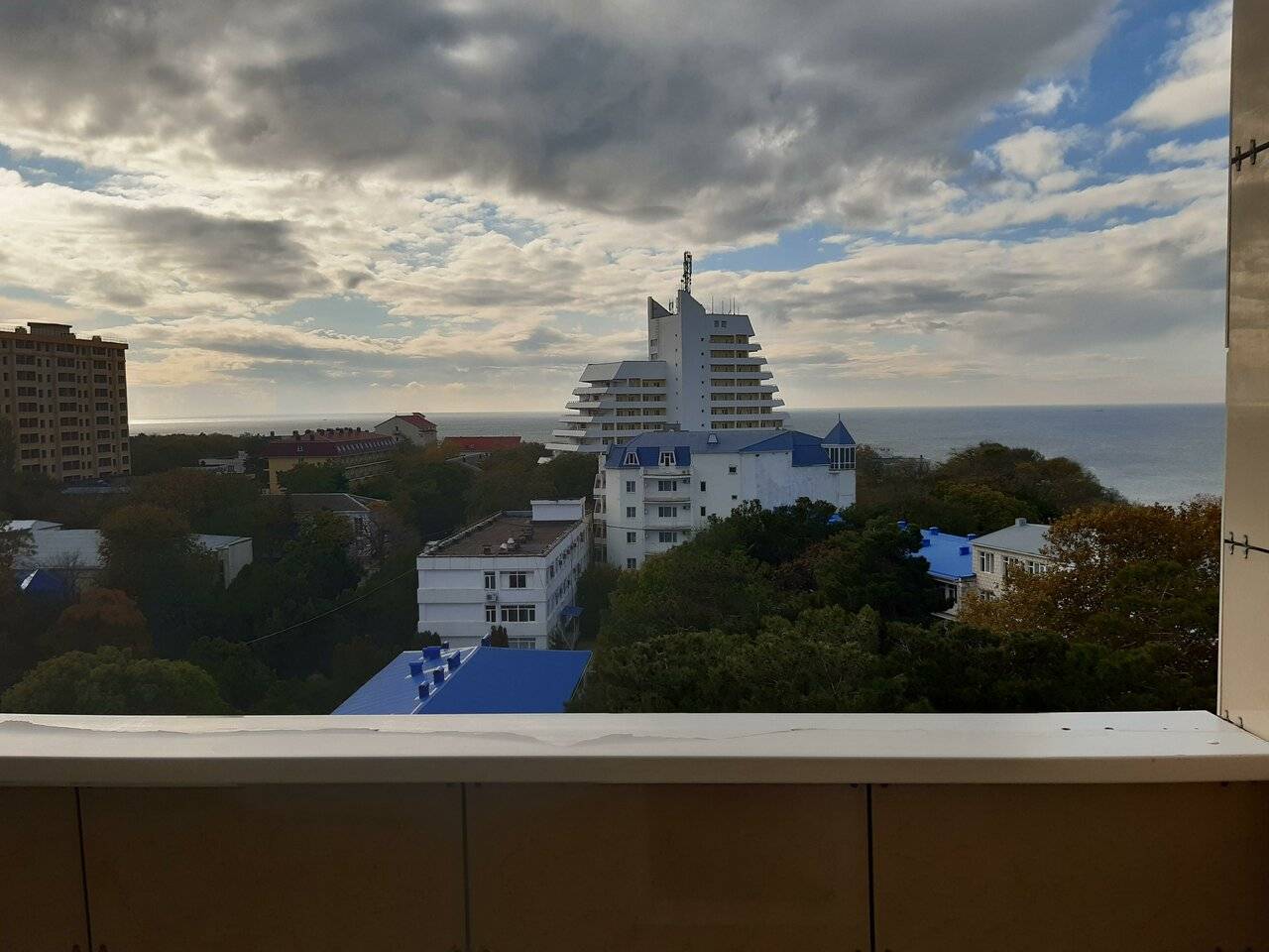 Фотографии номера «Стандартный»  с балконом и видом на море в Гостинице Высокий берег Анапа