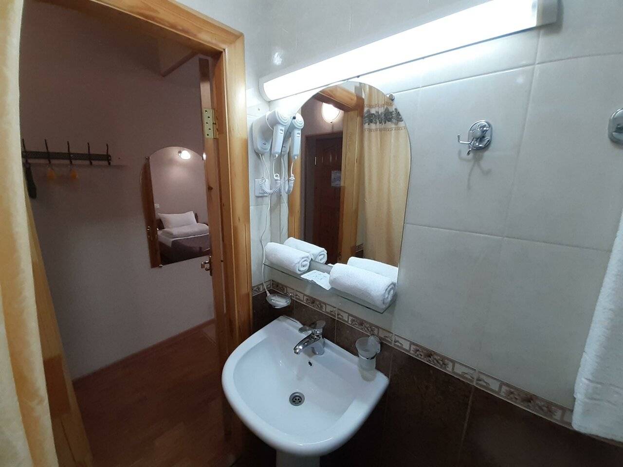 Фотографии номера «Стандартный» с балконом в Гостинице Высокий берег Анапа