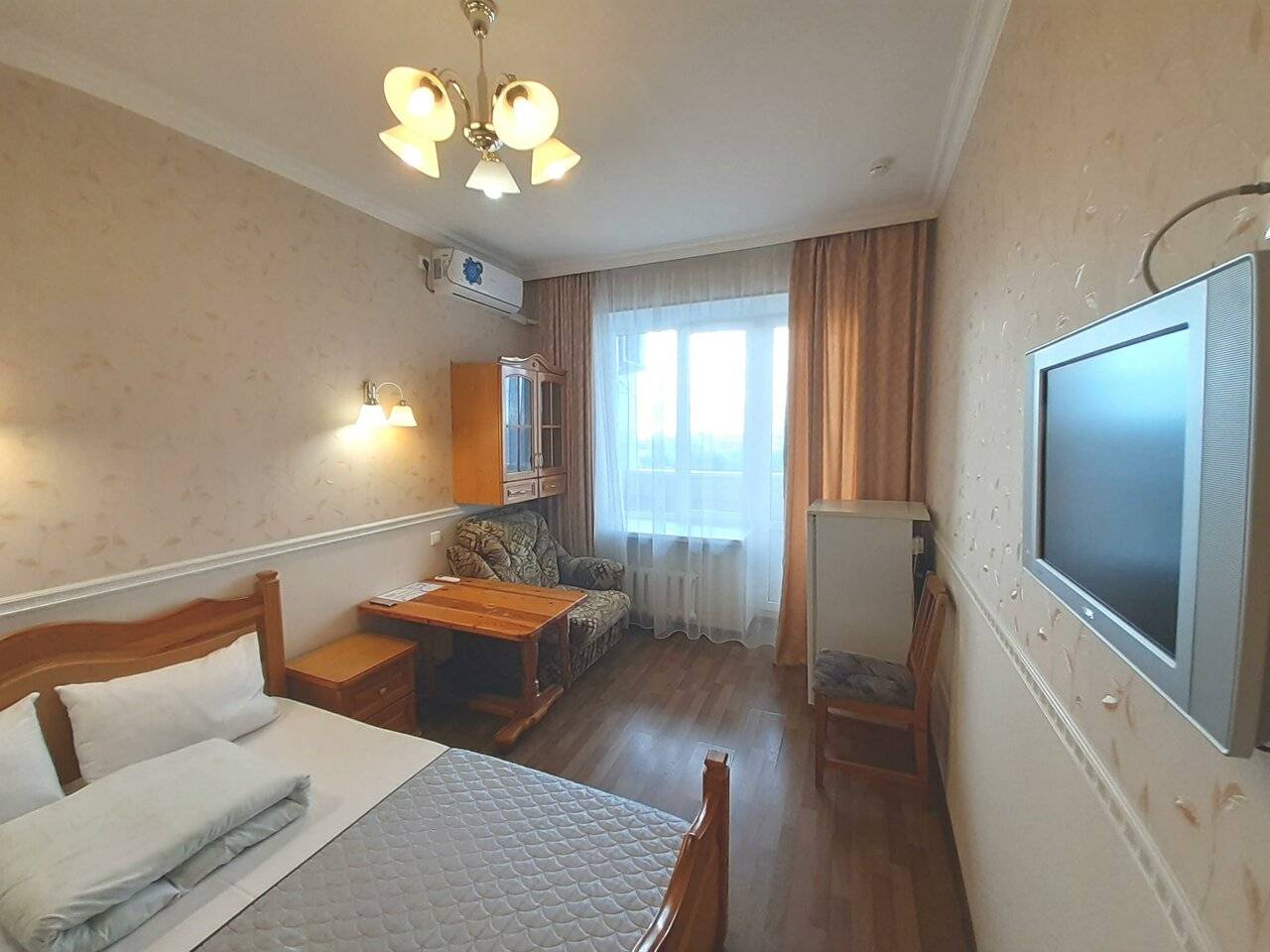 Фотографии номера «Стандартный»  с балконом и видом на море в Гостинице Высокий берег Анапа